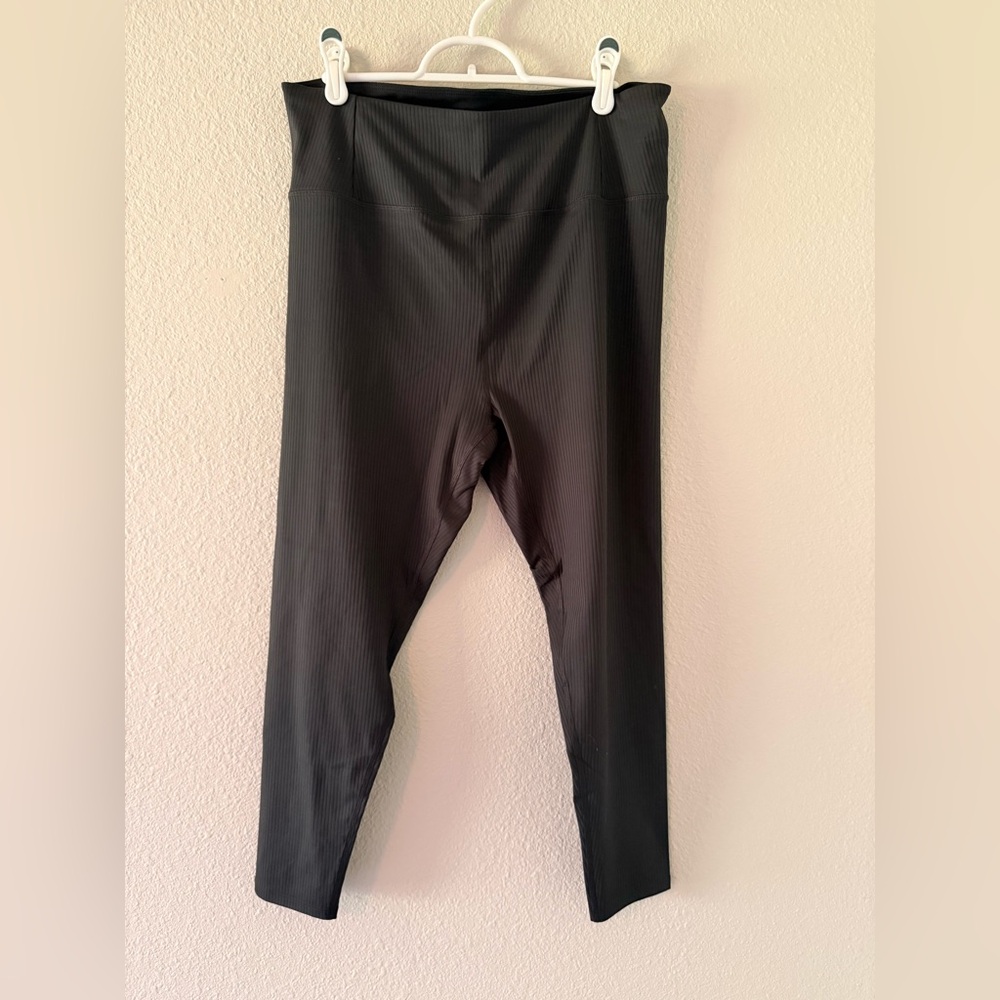 Girlfriend Collective Black Leggings 23 3/4 inseam XL
